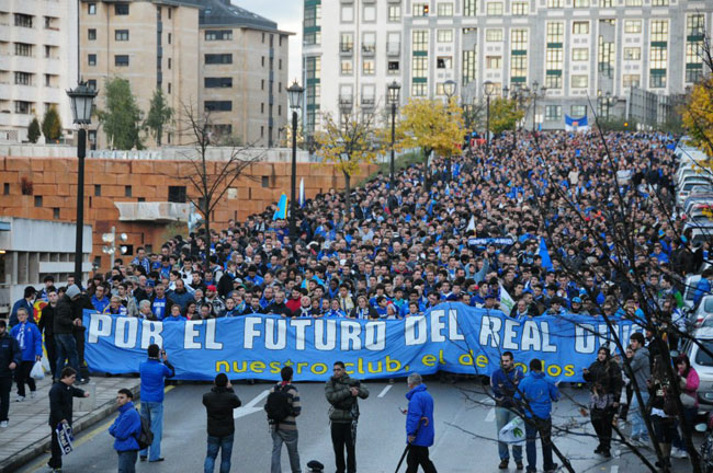 Real-Oviedo-fans-2.jpg